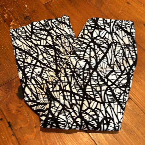 J'Envie pants, size 8 - Picture 4 of 5